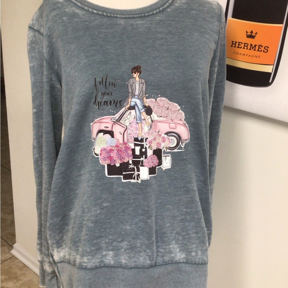 Gray Long Top L - Picture 1 of 11